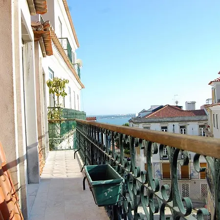 Apartment Castle House Lisbon